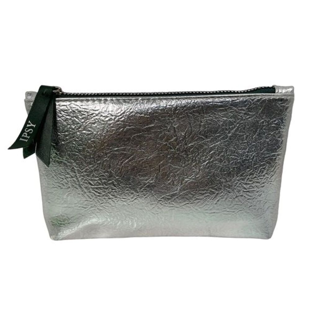IPSY Metallic Silver Cosmetics Bag Travel Textured Minimalist Zip Close 7.5"x5"